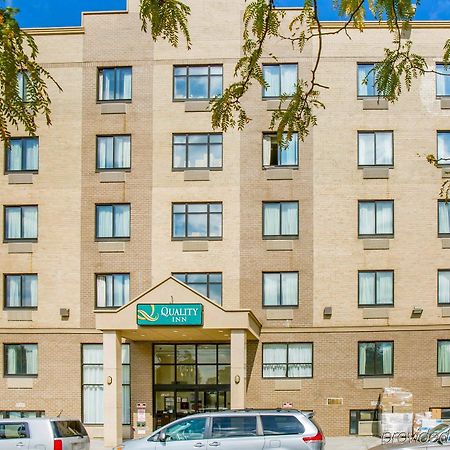 Quality Inn Woodside Queens New York City Exterior photo