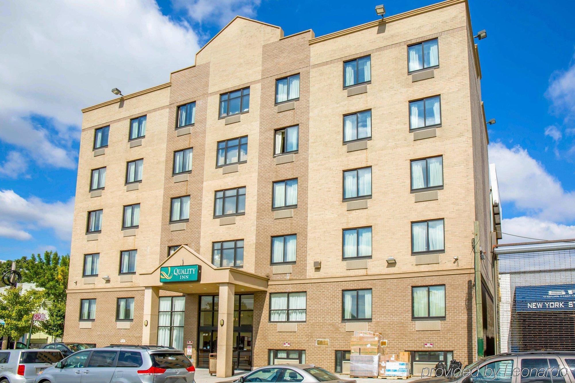Quality Inn Woodside Queens New York City Exterior photo