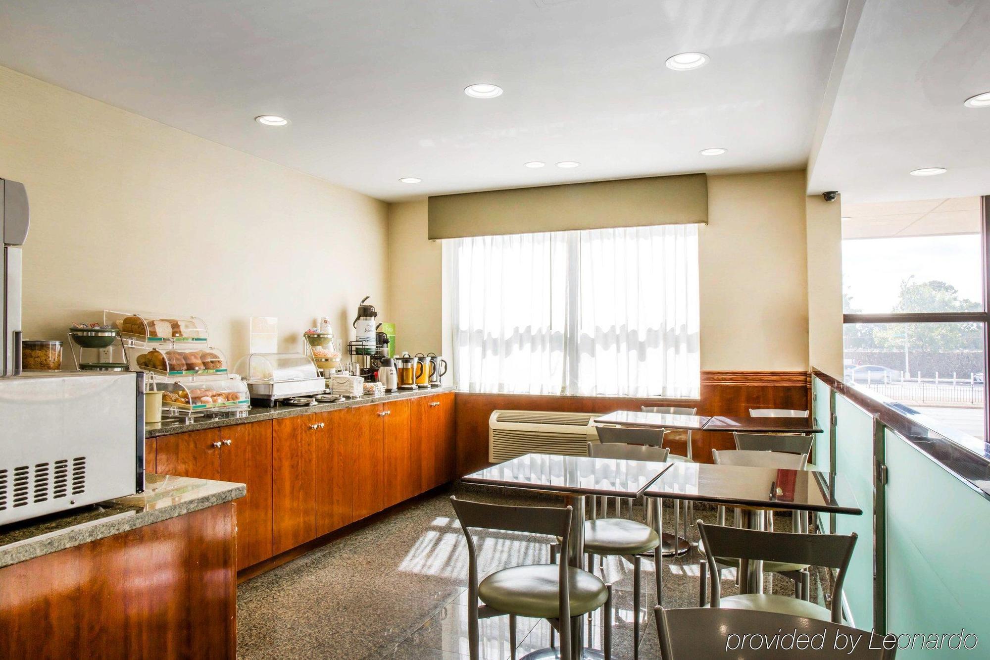 Quality Inn Woodside Queens New York City Exterior photo