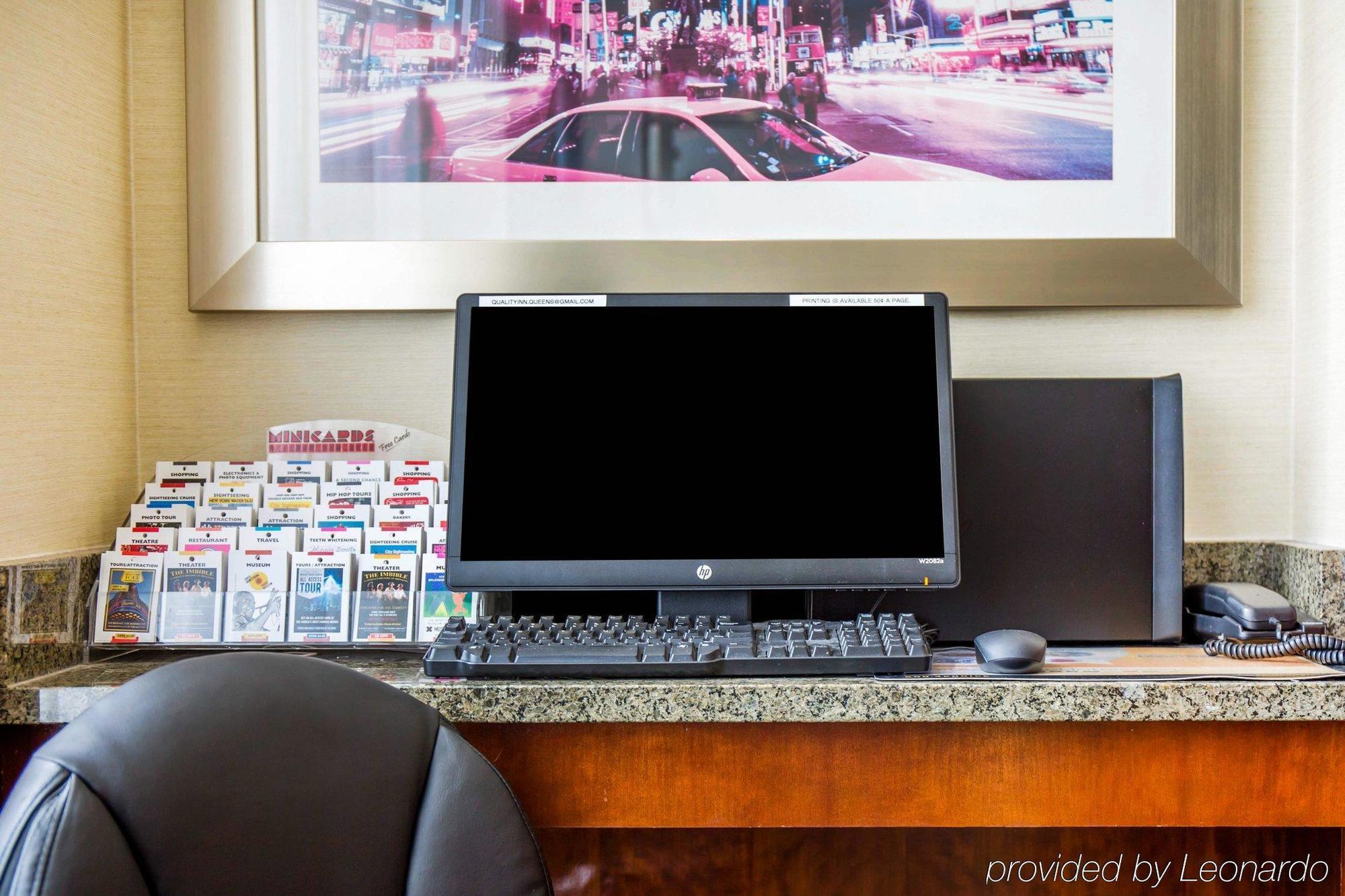 Quality Inn Woodside Queens New York City Exterior photo