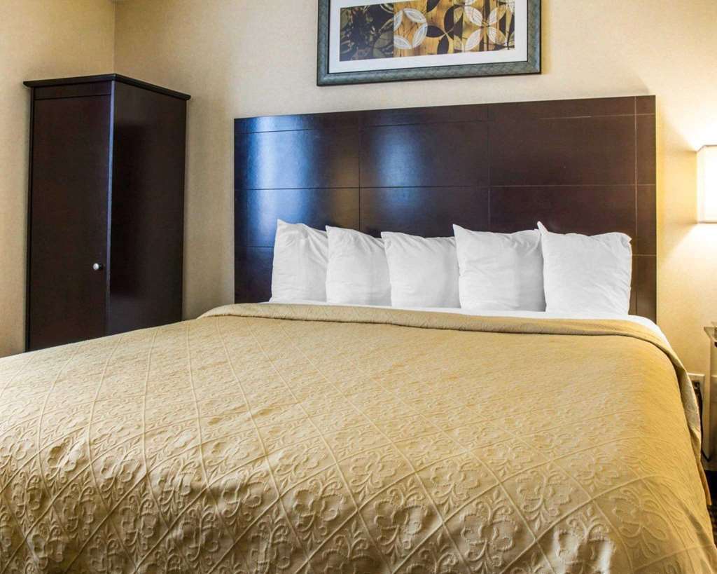 Quality Inn Woodside Queens New York City Room photo