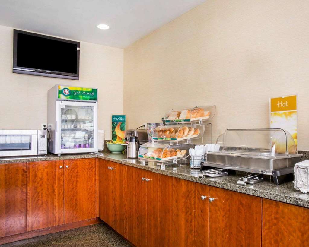 Quality Inn Woodside Queens New York City Restaurant photo