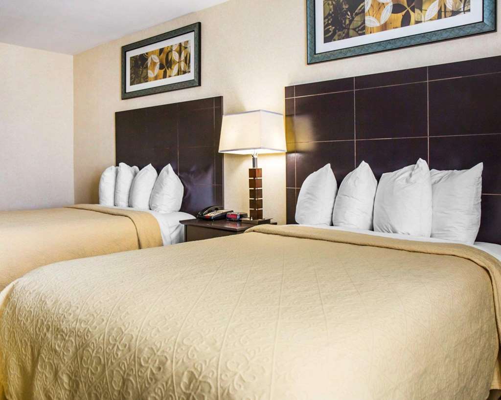 Quality Inn Woodside Queens New York City Room photo