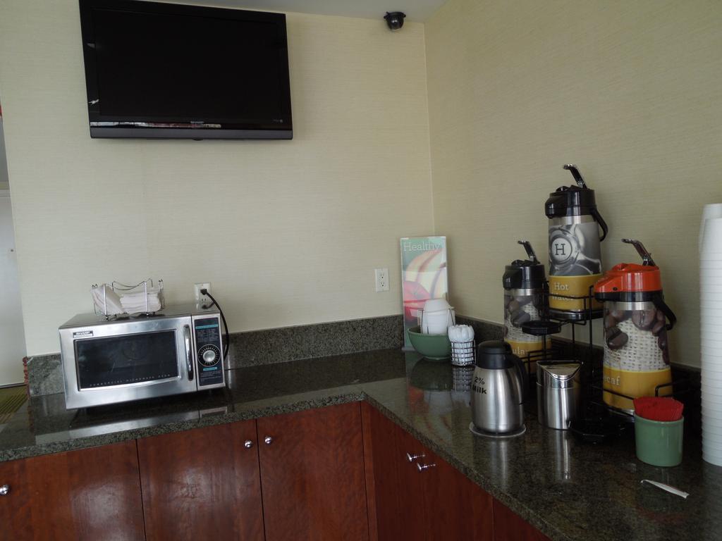 Quality Inn Woodside Queens New York City Exterior photo